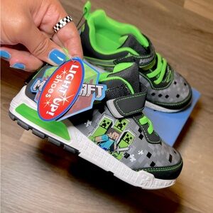 Boys Minecraft black and green light up sneakers